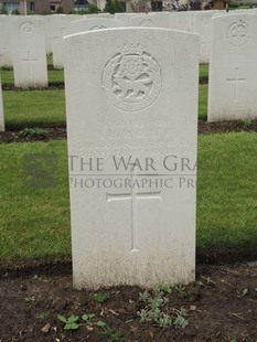 BROWN'S ROAD MILITARY CEMETERY, FESTUBERT - ROBERTS, S H