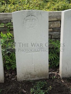 BROWN'S ROAD MILITARY CEMETERY, FESTUBERT - ROPER, REGINALD TREVOR