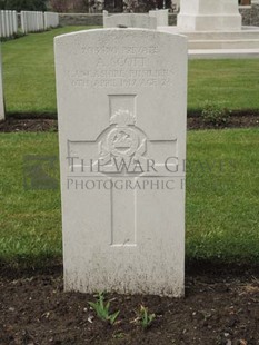 BROWN'S ROAD MILITARY CEMETERY, FESTUBERT - SCOTT, A