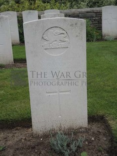 BROWN'S ROAD MILITARY CEMETERY, FESTUBERT - SHARPLES, WALTER