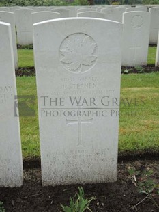 BROWN'S ROAD MILITARY CEMETERY, FESTUBERT - STEPHEN, JAMES