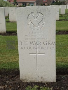 BROWN'S ROAD MILITARY CEMETERY, FESTUBERT - SWINDELLS, WILLIAM
