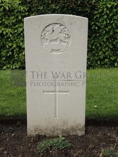 BROWN'S ROAD MILITARY CEMETERY, FESTUBERT - TAYLOR, JAMES