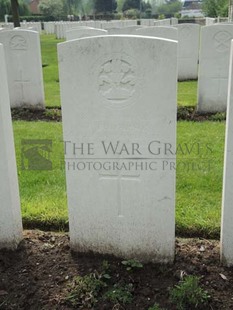 BROWN'S ROAD MILITARY CEMETERY, FESTUBERT - THOMPSON, JAMES