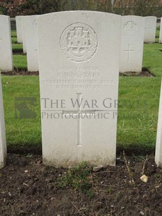 BROWN'S ROAD MILITARY CEMETERY, FESTUBERT - WAGSTAFF, F