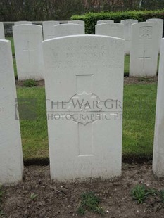 BROWN'S ROAD MILITARY CEMETERY, FESTUBERT - WARD, J W
