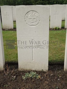 BROWN'S ROAD MILITARY CEMETERY, FESTUBERT - WATKINS, ARTHUR THOMAS
