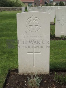 BROWN'S ROAD MILITARY CEMETERY, FESTUBERT - WAYLAND, RICHARD BUNSTER