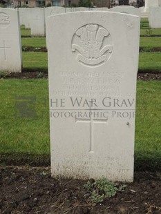 BROWN'S ROAD MILITARY CEMETERY, FESTUBERT - WEEDING, JOHN RICHARD BAGGALLAY