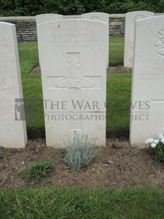 BROWN'S ROAD MILITARY CEMETERY, FESTUBERT - WHITING, J A