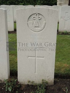 BROWN'S ROAD MILITARY CEMETERY, FESTUBERT - WHYTON, W J