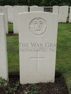 BROWN'S ROAD MILITARY CEMETERY, FESTUBERT - WILLS, L