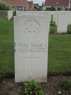 BROWN'S ROAD MILITARY CEMETERY, FESTUBERT - WINTON, H