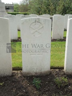 BROWN'S ROAD MILITARY CEMETERY, FESTUBERT - WOODFIELD, SAMUEL