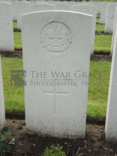 BROWN'S ROAD MILITARY CEMETERY, FESTUBERT - WOODWARD, WALTER JOHN