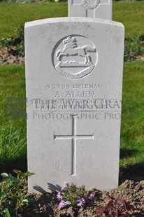 RUE-PETILLON MILITARY CEMETERY, FLEURBAIX - ALLEN, ALFRED
