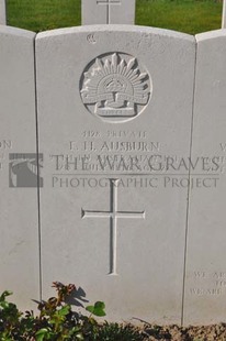 RUE-PETILLON MILITARY CEMETERY, FLEURBAIX - AUSBURN, EDWARD HAROLD
