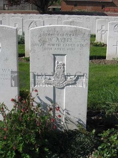 RUE-PETILLON MILITARY CEMETERY, FLEURBAIX - AYRES, W