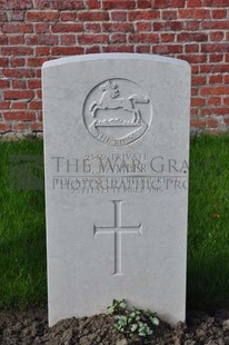 RUE-PETILLON MILITARY CEMETERY, FLEURBAIX - BAMBER, J