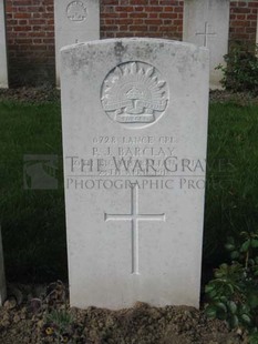 RUE-PETILLON MILITARY CEMETERY, FLEURBAIX - BARCLAY, PERCY JAMES