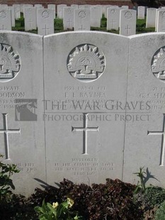 RUE-PETILLON MILITARY CEMETERY, FLEURBAIX - BAYNES, FRANCIS LAMBERT