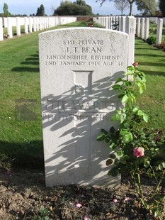 RUE-PETILLON MILITARY CEMETERY, FLEURBAIX - BEAN, JOHN TOM