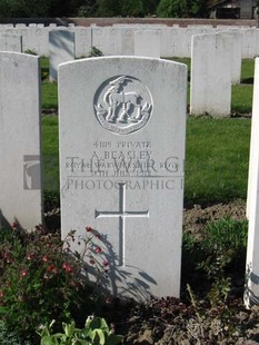 RUE-PETILLON MILITARY CEMETERY, FLEURBAIX - BEASLEY, A