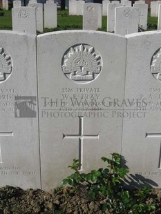 RUE-PETILLON MILITARY CEMETERY, FLEURBAIX - BRAY, W R