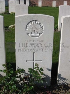 RUE-PETILLON MILITARY CEMETERY, FLEURBAIX - BROWN, OLIVER