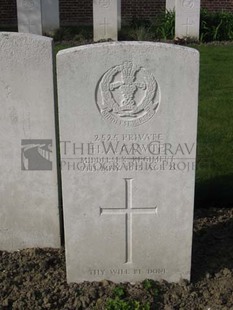 RUE-PETILLON MILITARY CEMETERY, FLEURBAIX - CAWTE, H A