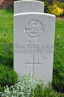 RUE-PETILLON MILITARY CEMETERY, FLEURBAIX - COE, G