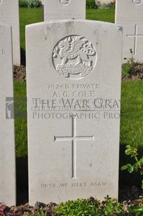 RUE-PETILLON MILITARY CEMETERY, FLEURBAIX - COLE, A G