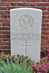 RUE-PETILLON MILITARY CEMETERY, FLEURBAIX - COWAN, T