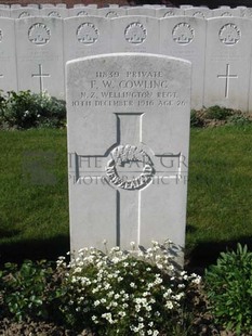 RUE-PETILLON MILITARY CEMETERY, FLEURBAIX - COWLING, FRANK WILFRED