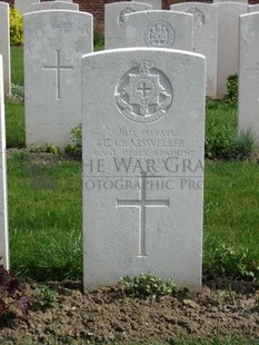 RUE-PETILLON MILITARY CEMETERY, FLEURBAIX - CRASSWELLER, E