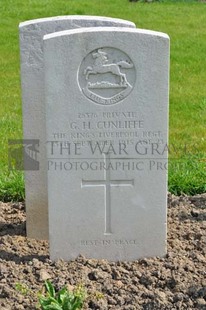 RUE-PETILLON MILITARY CEMETERY, FLEURBAIX - CUNLIFFE, G H