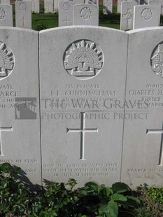 RUE-PETILLON MILITARY CEMETERY, FLEURBAIX - CUNNINGHAM, JAMES EUPHRATES