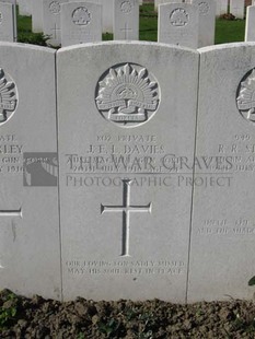 RUE-PETILLON MILITARY CEMETERY, FLEURBAIX - DAVIES, JOHN EDWARD LAWRENCE