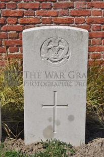 RUE-PETILLON MILITARY CEMETERY, FLEURBAIX - DEE, J