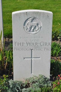 RUE-PETILLON MILITARY CEMETERY, FLEURBAIX - DODD, W