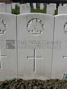 RUE-PETILLON MILITARY CEMETERY, FLEURBAIX - DOUGLAS, F C