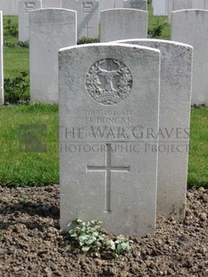 RUE-PETILLON MILITARY CEMETERY, FLEURBAIX - DUNCAN, HENRY