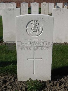 RUE-PETILLON MILITARY CEMETERY, FLEURBAIX - EDWARDS, A