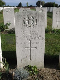 RUE-PETILLON MILITARY CEMETERY, FLEURBAIX - ENDER, A P