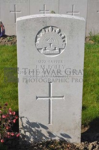 RUE-PETILLON MILITARY CEMETERY, FLEURBAIX - FOLEY, J M