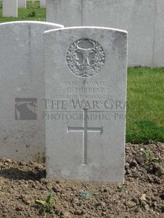 RUE-PETILLON MILITARY CEMETERY, FLEURBAIX - FORREST, C