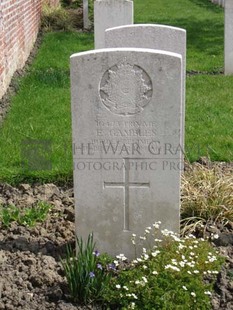RUE-PETILLON MILITARY CEMETERY, FLEURBAIX - GAMBLES, E