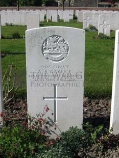 RUE-PETILLON MILITARY CEMETERY, FLEURBAIX - GARLICK, A B