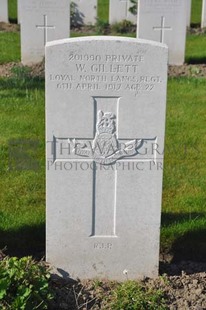 RUE-PETILLON MILITARY CEMETERY, FLEURBAIX - GILLETT, WILLIAM