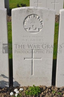 RUE-PETILLON MILITARY CEMETERY, FLEURBAIX - GILLIES, ALBERT CECIL